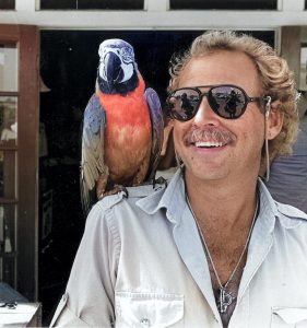 LandsEndStoeWParrot1b